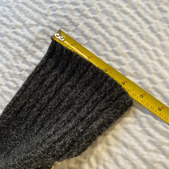 Charcoal & Gray Crew Neck Quarter Sleeve Sweater - Picture 7 of 16